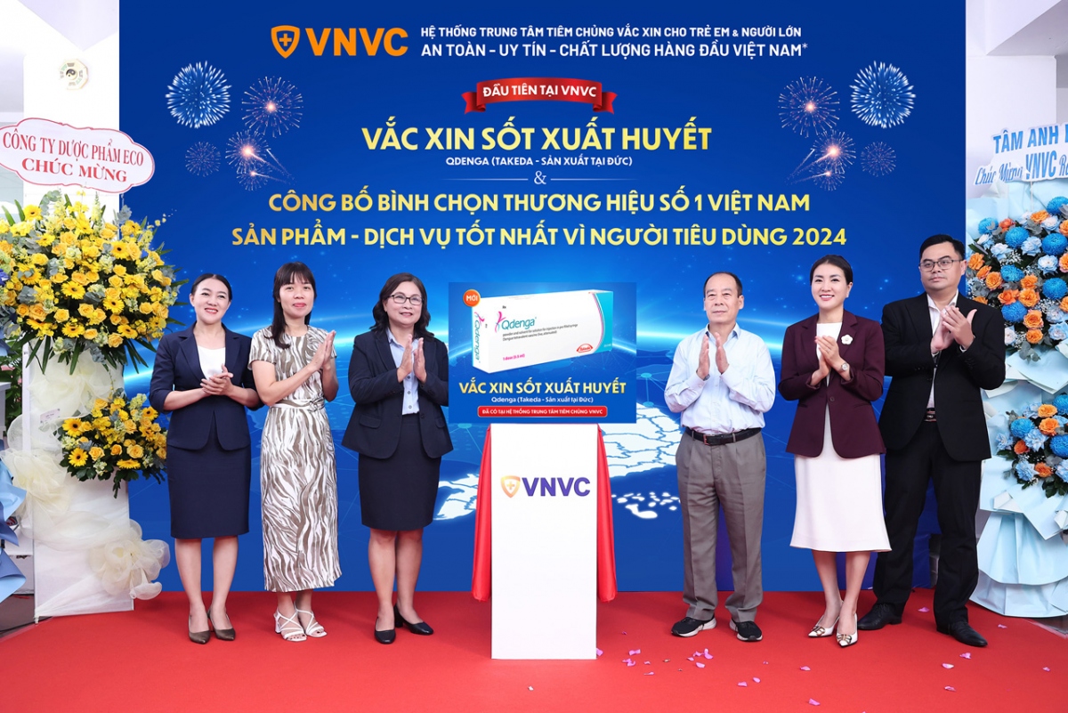 vnvc trien khai tiem dau tien vaccine sot xuat huyet cho nguoi dan viet nam hinh anh 1