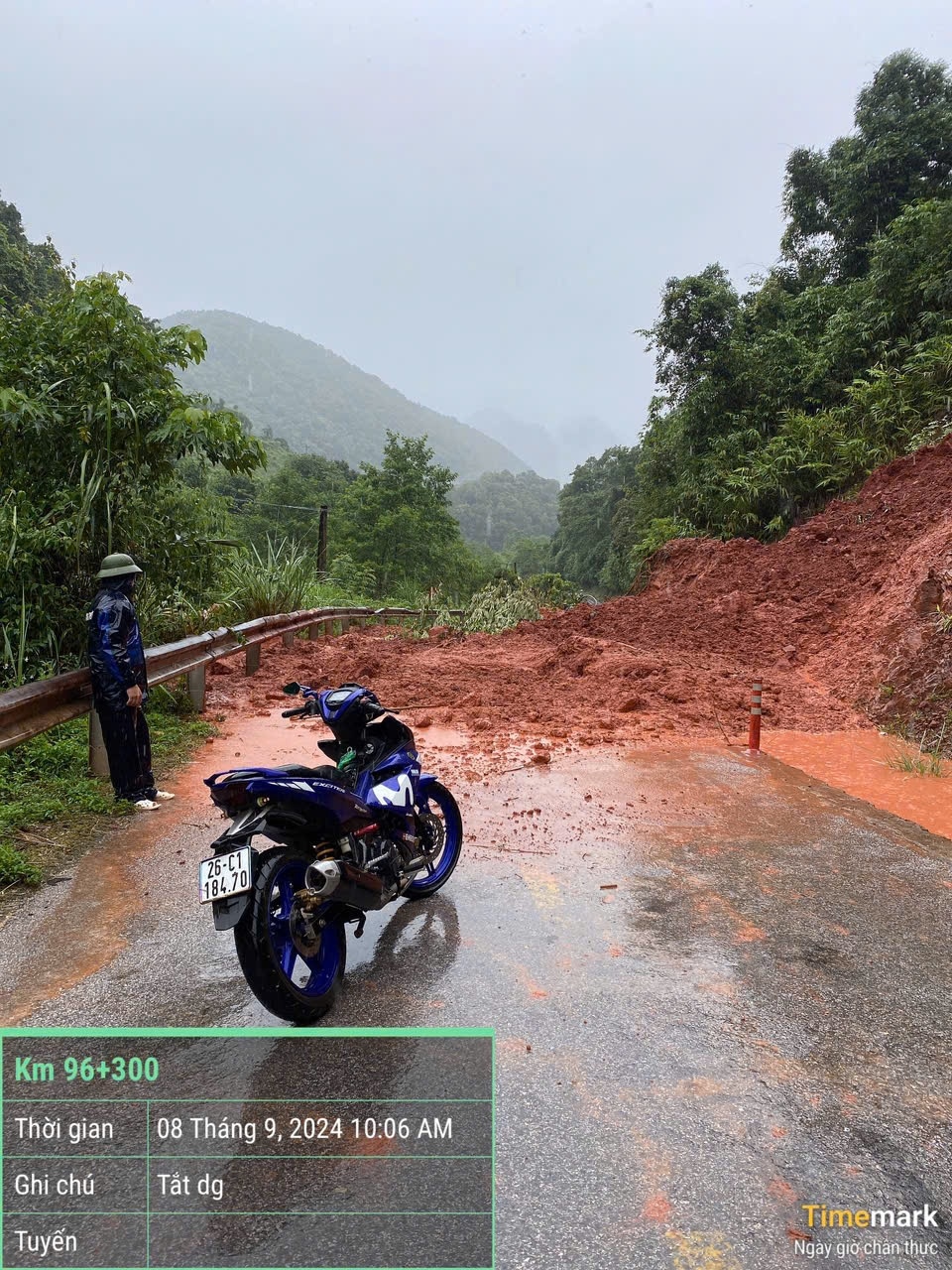 no luc khac phuc, dam bao giao thong tren cac tuyen duong o son la hinh anh 5