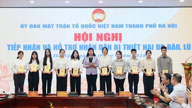 ha noi tiep nhan hon 177 ty dong ung ho dong bao vung bao lut hinh anh 3