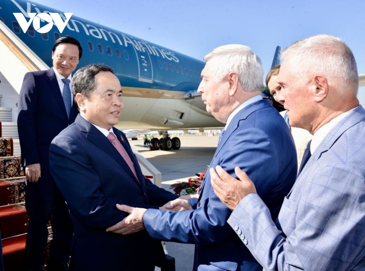 top vietnamese legislator arrives in moscow for russia visit picture 1