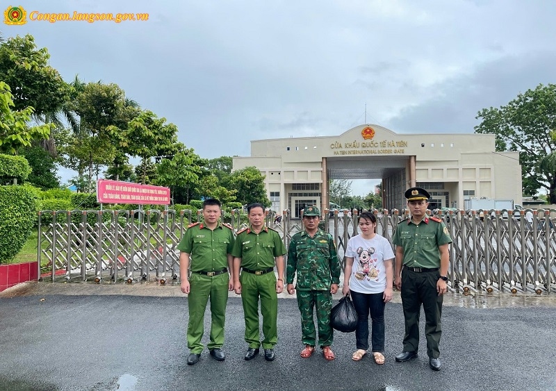 loi dung duoc hoan chap hanh an, doi tuong tron truy na hinh anh 1