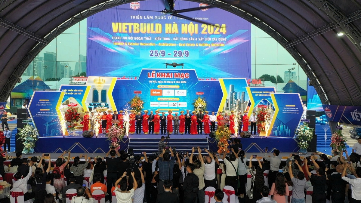 third vietbuild hanoi hosts over 1,200 booths picture 1