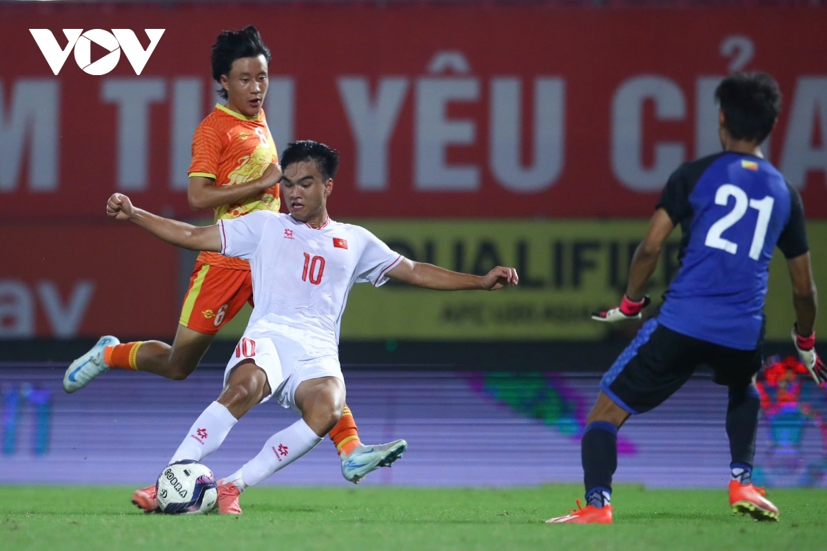 vietnam stun bhutan 5-0 in 2025 afc u20 asian cup qualifier picture 1