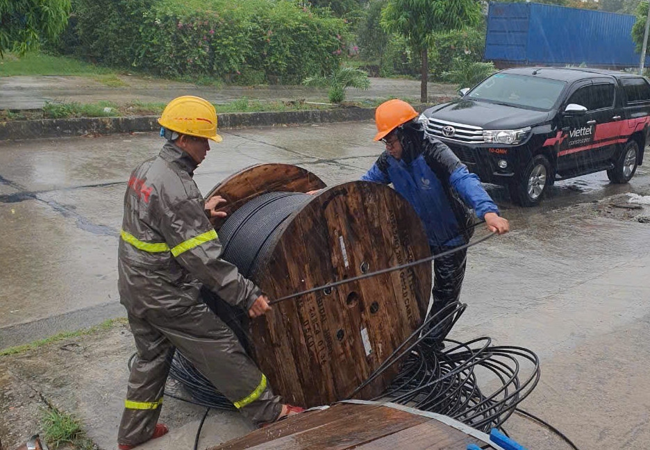 “Liên thông” sóng di động, giúp chính quyền, người dân đảm bảo liên lạc