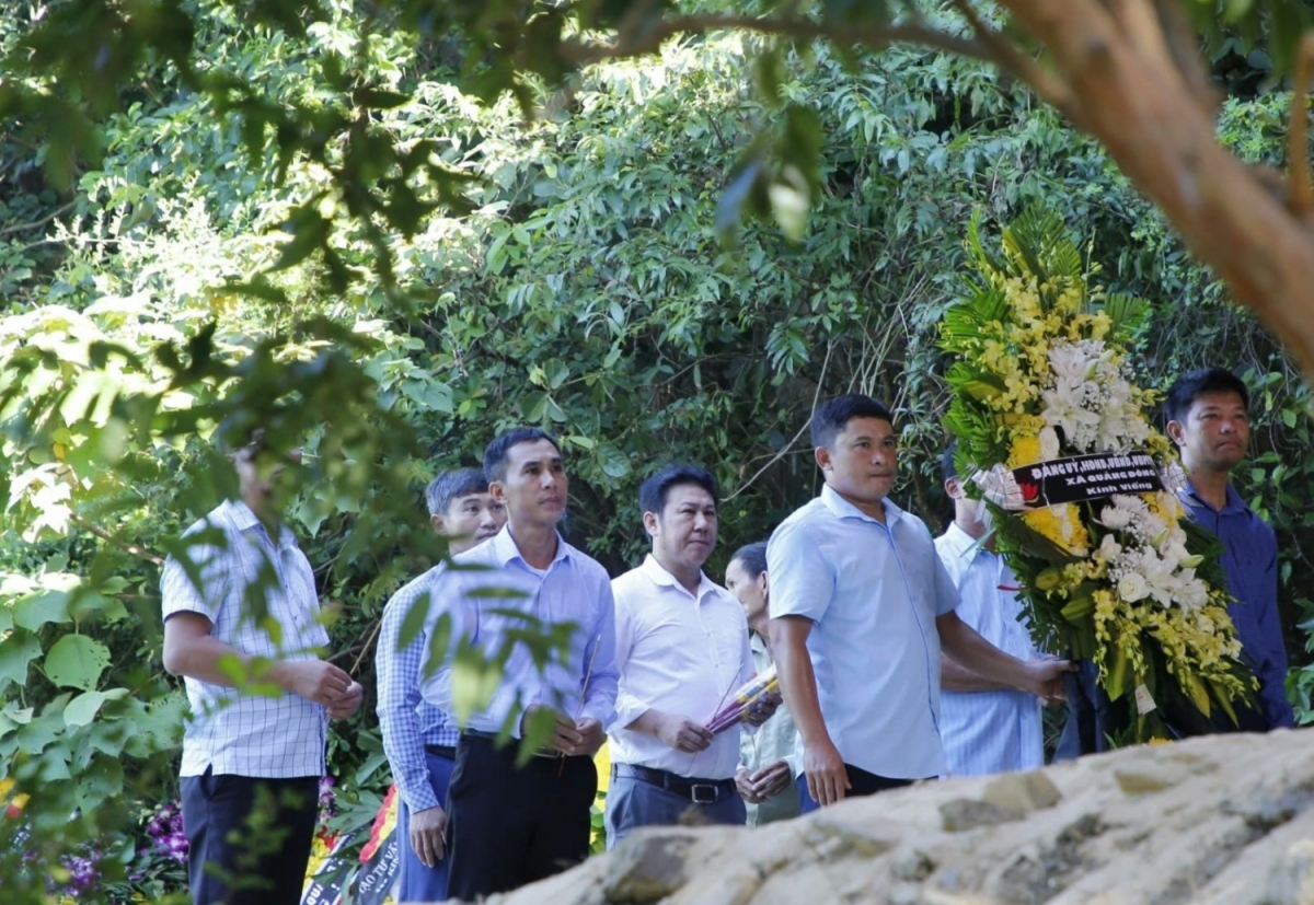 Phu nhân Đại tướng Võ Nguyên Giáp an nghỉ tại Vũng Chùa- Đảo Yến (Quảng Bình)