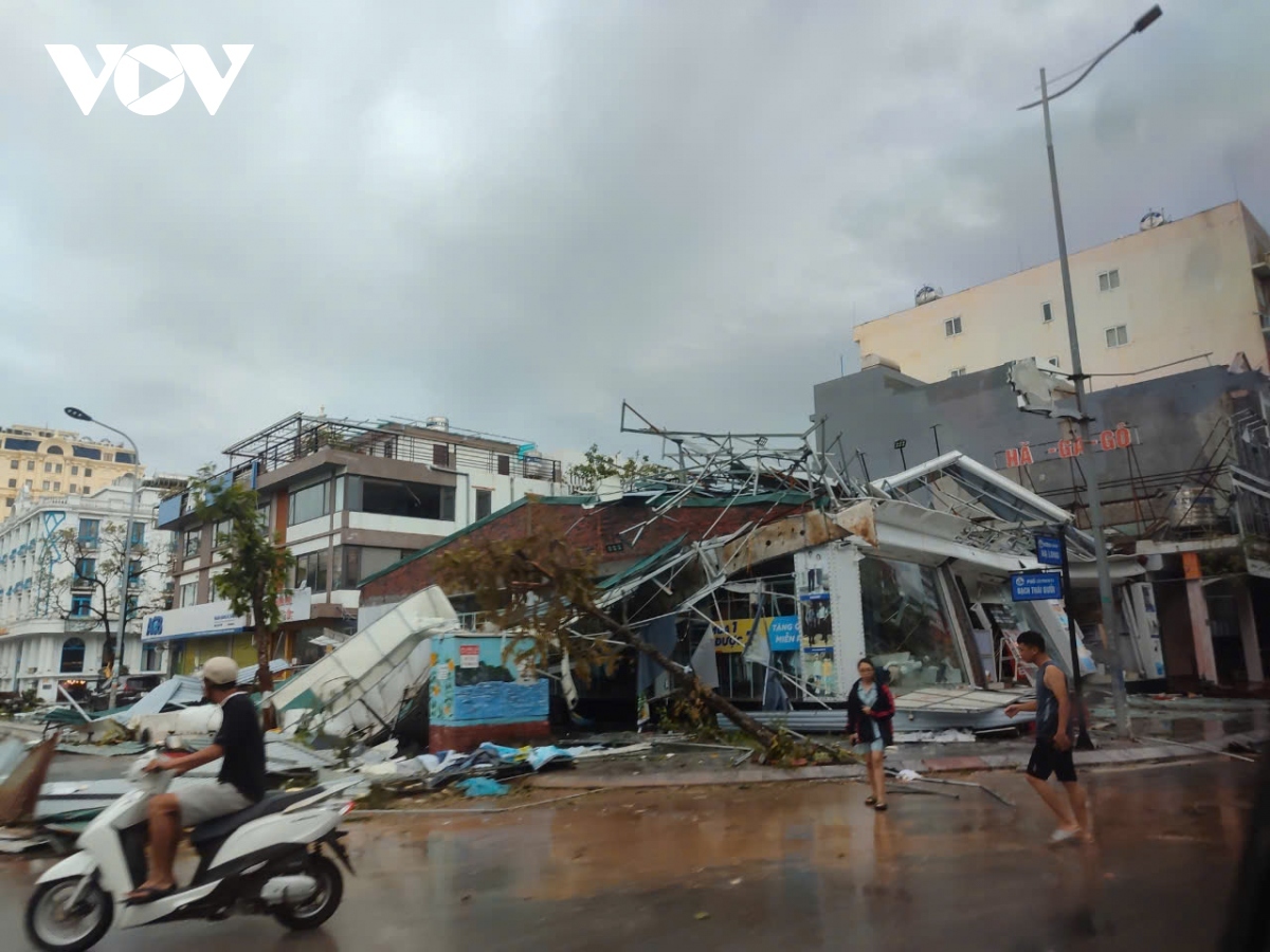 yagi weakens into tropical depression, death toll rises to 14 in northern vietnam picture 1