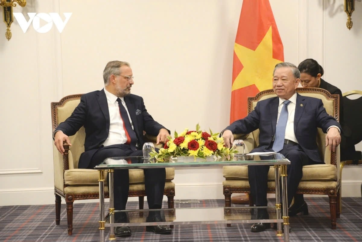 vietnamese leader to lam s working trip to france in the spotlight picture 10