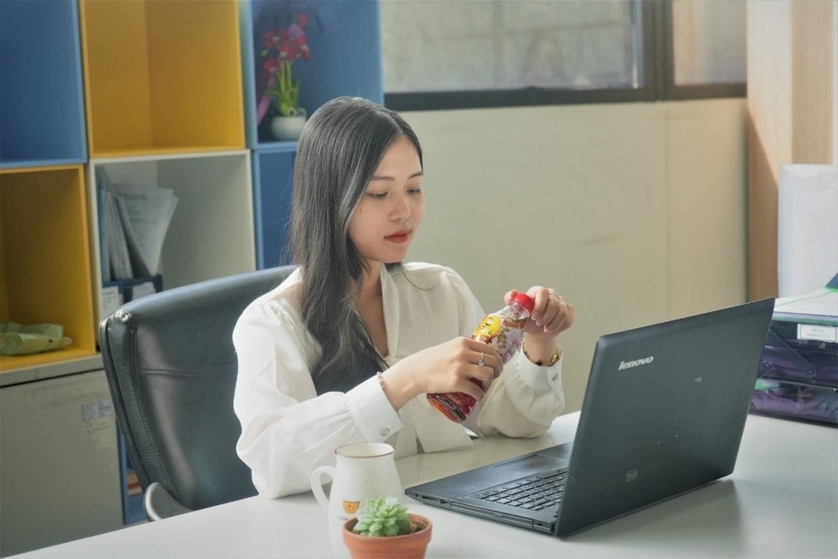 kẻ đi chơi xa, người ở nhà thanh lọc cơ thể để sẵn sàng cày việc cuối năm hình ảnh 2 ke di choi xa, nguoi o nha thanh loc co the de san sang cay viec cuoi nam hinh anh 2
