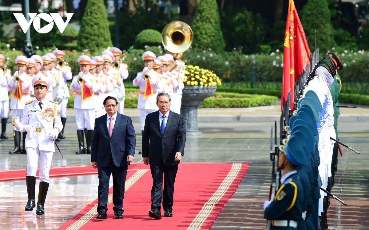 chinese premier li qiang s vietnam visit in the spotlight picture 5