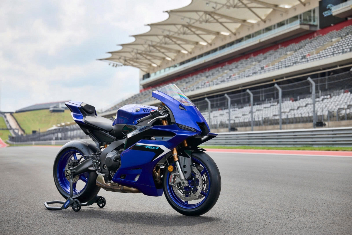 Yamaha R9 2025 - siêu xe mô tô thể thao được giới đam mê tốc độ mong đợi từ lâu.