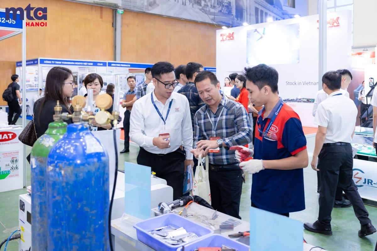 hanoi hosts international precision engineering and manufacturing expo picture 1