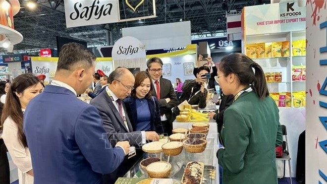 vietnam attends int l food trade show sial paris 2024 in paris picture 1