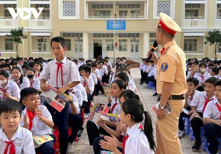 Thời lượng dạy về an toàn giao thông trong trường học còn hạn hẹp