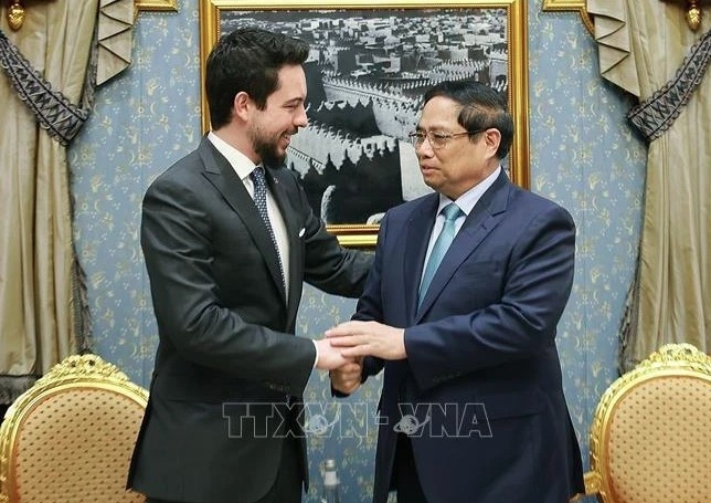 pm meets jordan s crown prince in riyadh picture 1