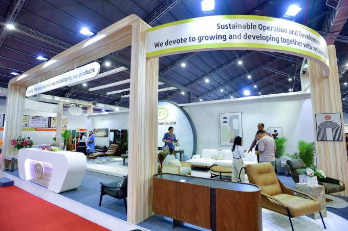 nearly 600 firms register for int l furniture expo vifa in ho chi minh city picture 1