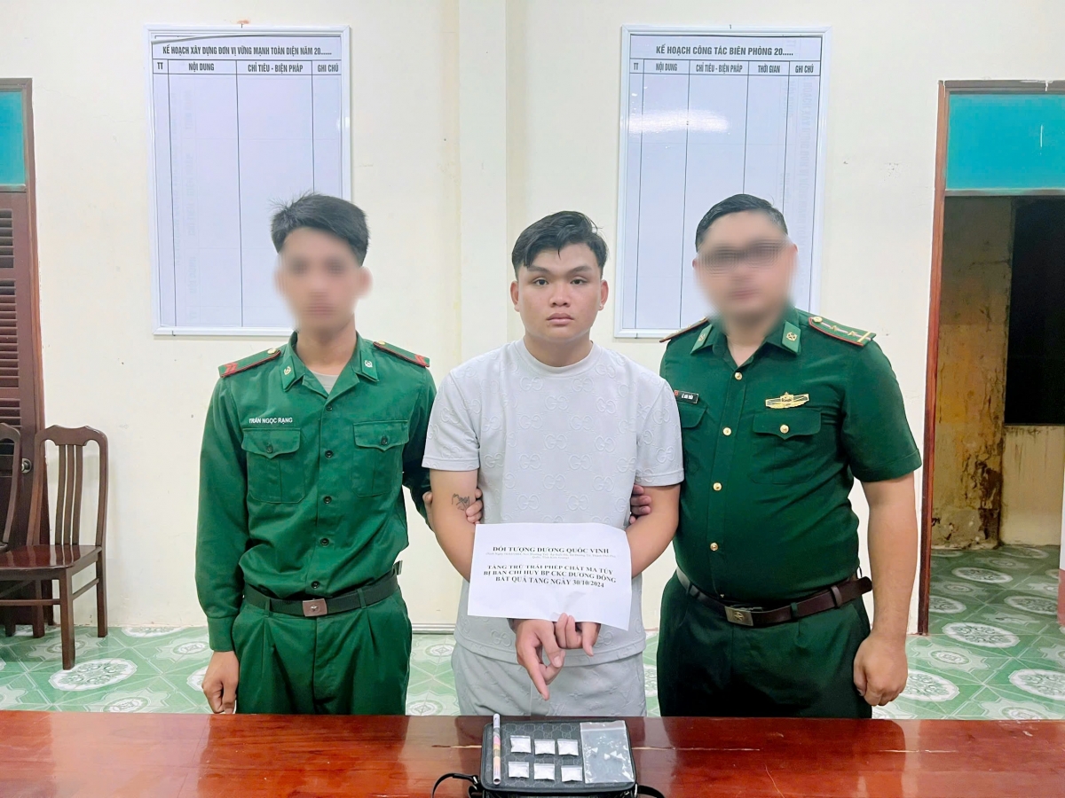 Bắt quả tang đối tượng tàng trữ trái phép chất ma túy tại Kiên Giang