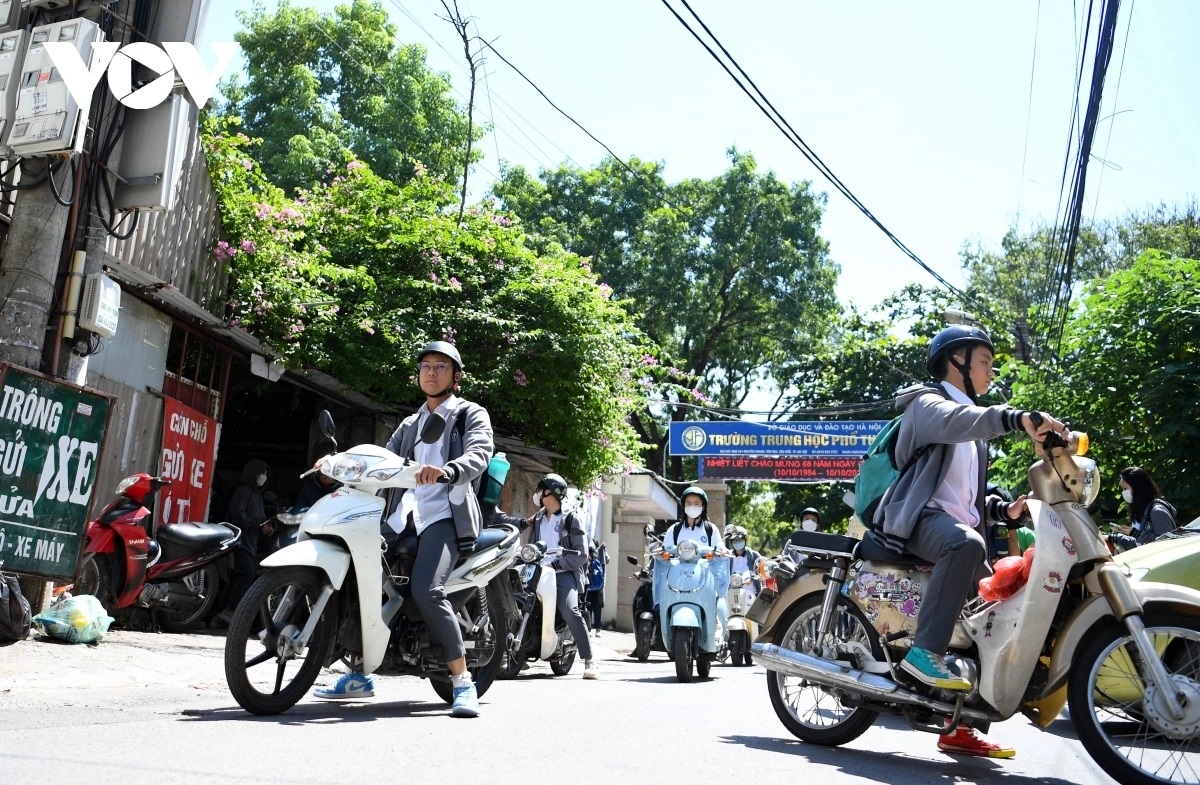 Giao xe phân khối lớn cho học sinh là hết sức nghiêm trọng và cần xử lý quyết liệt