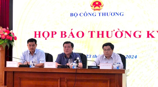 thu truong bo cong thuong toi cung giat minh vi gia hang hoa tren temu hinh anh 1