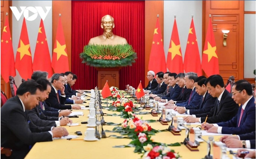 top vietnamese leader receives chinese premier li qiang in photos picture 3