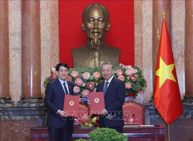 ceremony held to hand over work of state president picture 1