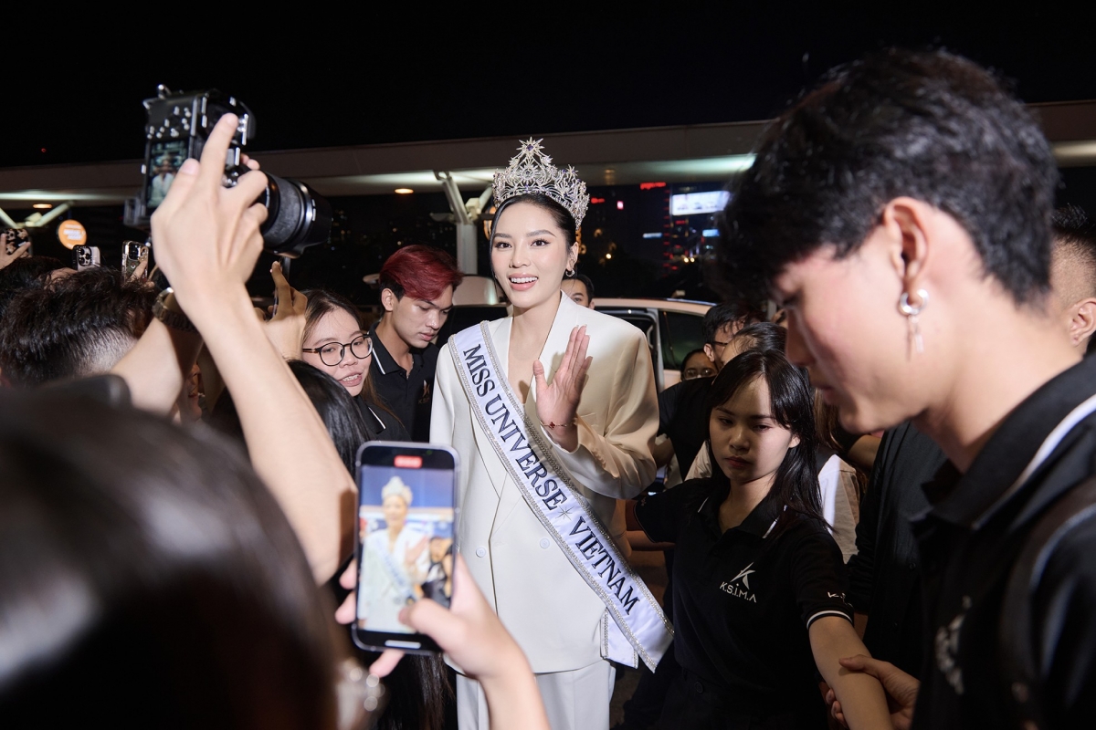 two local beauties depart for miss international and miss universe pageants picture 7