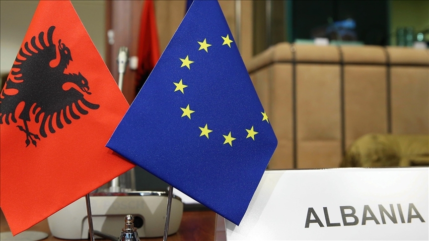 eu chinh thuc dam phan gia nhap albania hinh anh 1