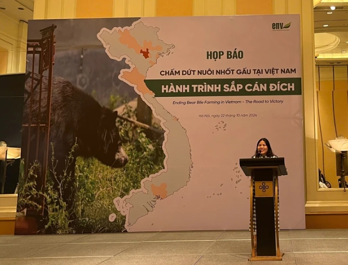 env helps vietnam do away with bear farming picture 1 env helps vietnam do away with bear farming picture 1