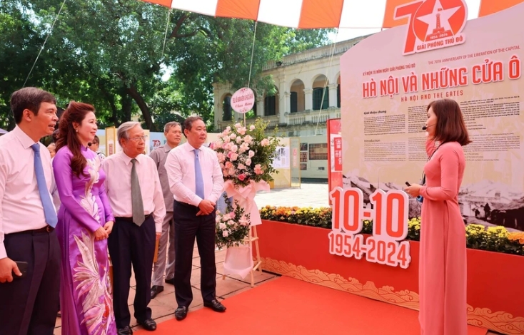 Exhibition features history of Hanoi’s ancient gates