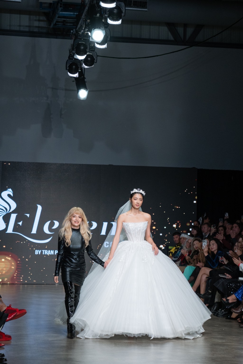 vietnamese designer makes impressive debut at vancouver fashion week picture 1