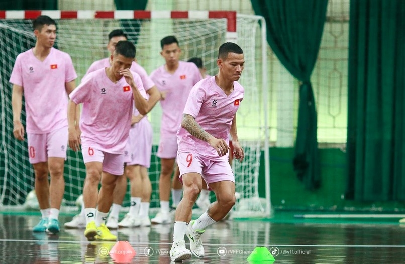 vietnam s national futsal team gears up for asean futsal championship 2024 picture 1