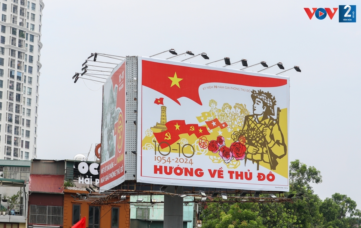 hanoi holds diverse activities for liberation day celebration picture 12