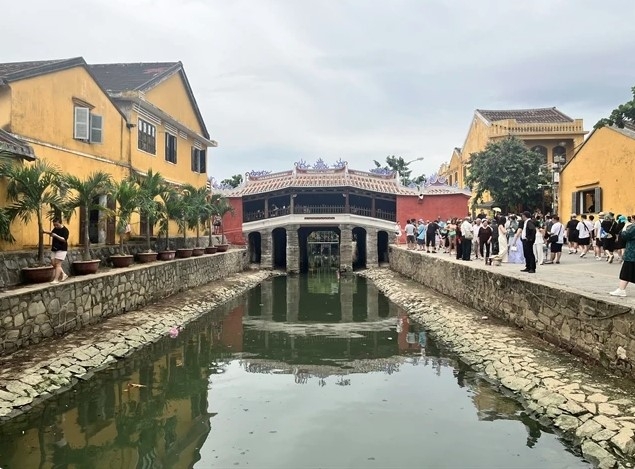 hoi an town to pilot plastic-free streets picture 1