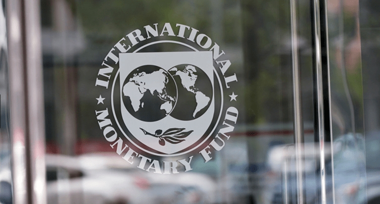 IMF giữ nguyên dự báo tăng trưởng kinh tế toàn cầu năm nay ở mức 3,2%