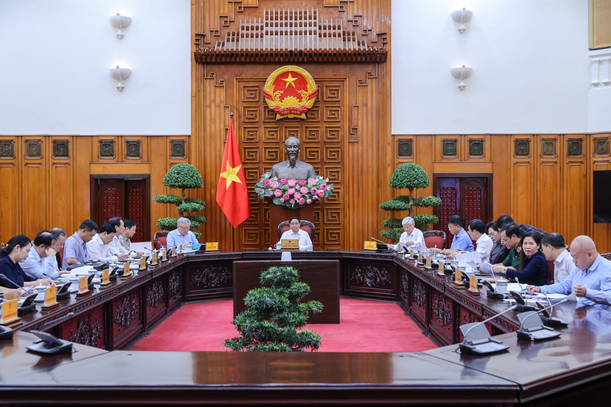 thu tuong lam truong ban chi dao trien khai xoa nha tam, nha dot nat tren ca nuoc hinh anh 1