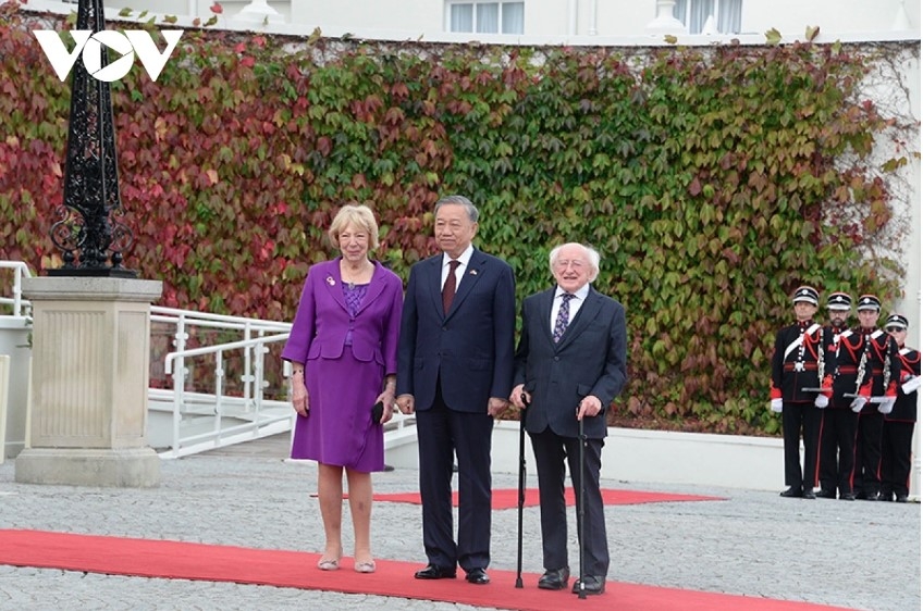 welcome ceremony held for top vietnamese leader in dublin picture 1