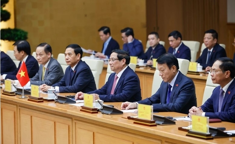 vietnam aspires to further solidify all-around ties with china picture 3