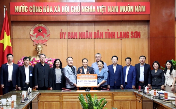 RoK volunteer association supports Lang Son's Typhoon Yagi victims