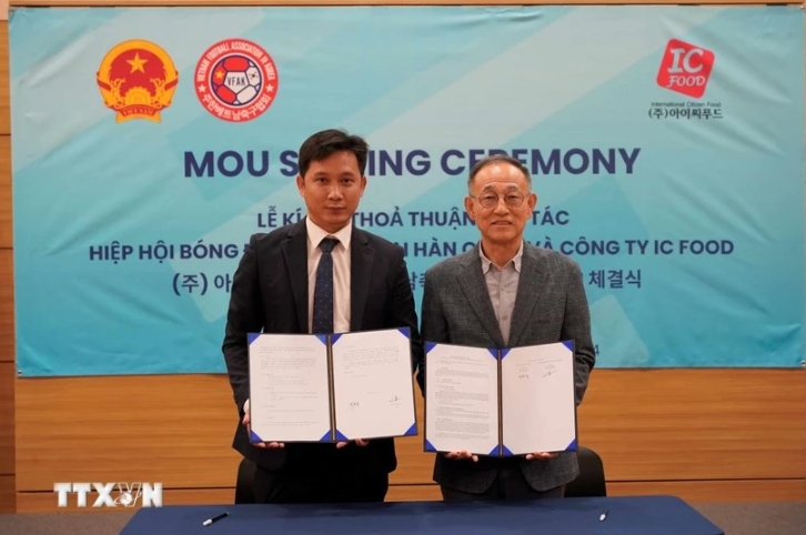 VFAK, IC Food team up to develop community football in RoK