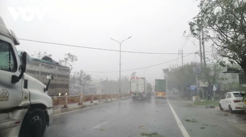 storm trami slams into central localities with heavy downpour picture 1