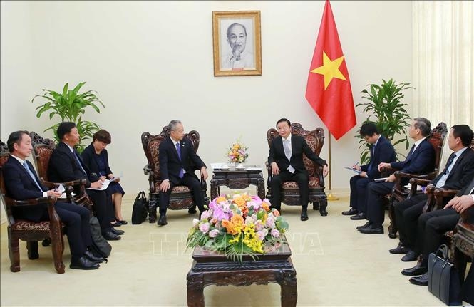 deputy pm encourages sumitomo s new investment projects in vietnam picture 1