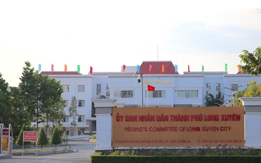 An Giang: Hai cựu Phó chủ tịch thành phố Long Xuyên bị khai trừ ra khỏi Đảng