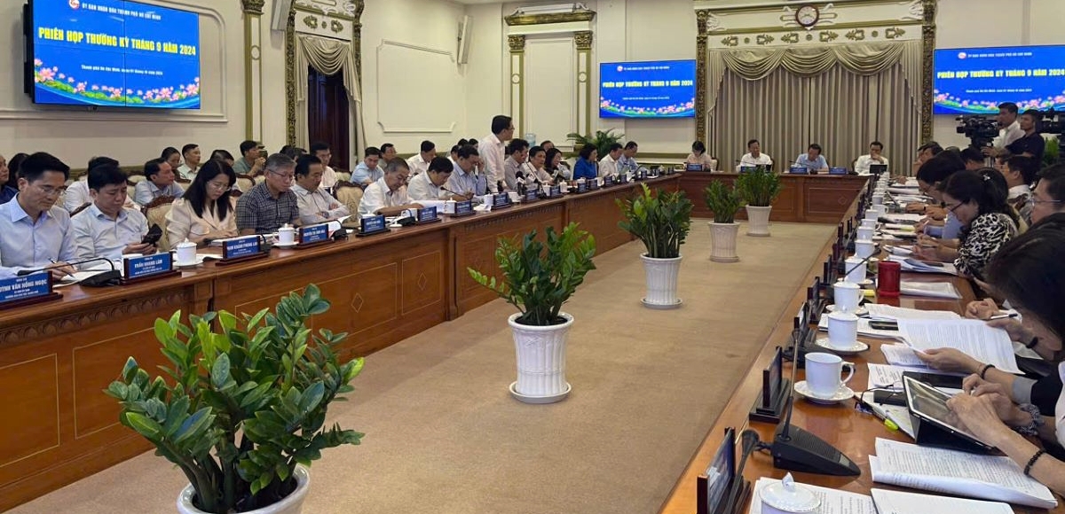 kinh tế tp.hcm quý iv phải tăng trên 9 mới đạt mục tiêu tăng trưởng năm 2024 hình ảnh 1 kinh te tp.hcm quy iv phai tang tren 9 moi dat muc tieu tang truong nam 2024 hinh anh 1