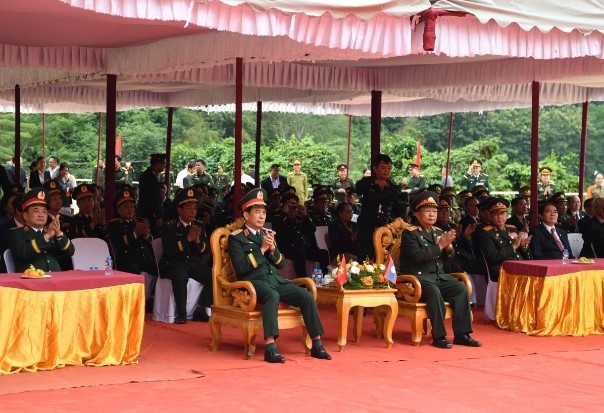 vietnam, laos promote border defence friendship exchange picture 16