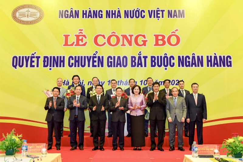 two worst performing banks transferred to vietcombank and military bank picture 1