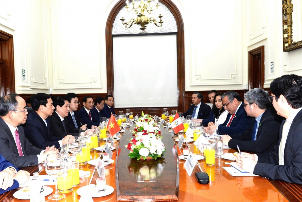 chủ tịch nước lương cường hội kiến chủ tịch hội đồng bộ trưởng peru hình ảnh 1 chu tich nuoc luong cuong hoi kien chu tich hoi dong bo truong peru hinh anh 1