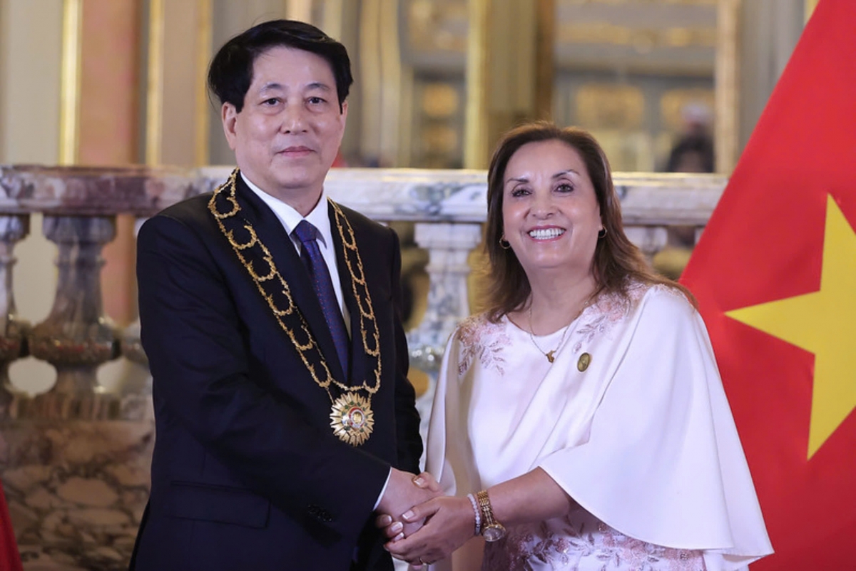 chu tich nuoc luong cuong duoc nhan phan thuong cao quy cua nha nuoc peru hinh anh 1