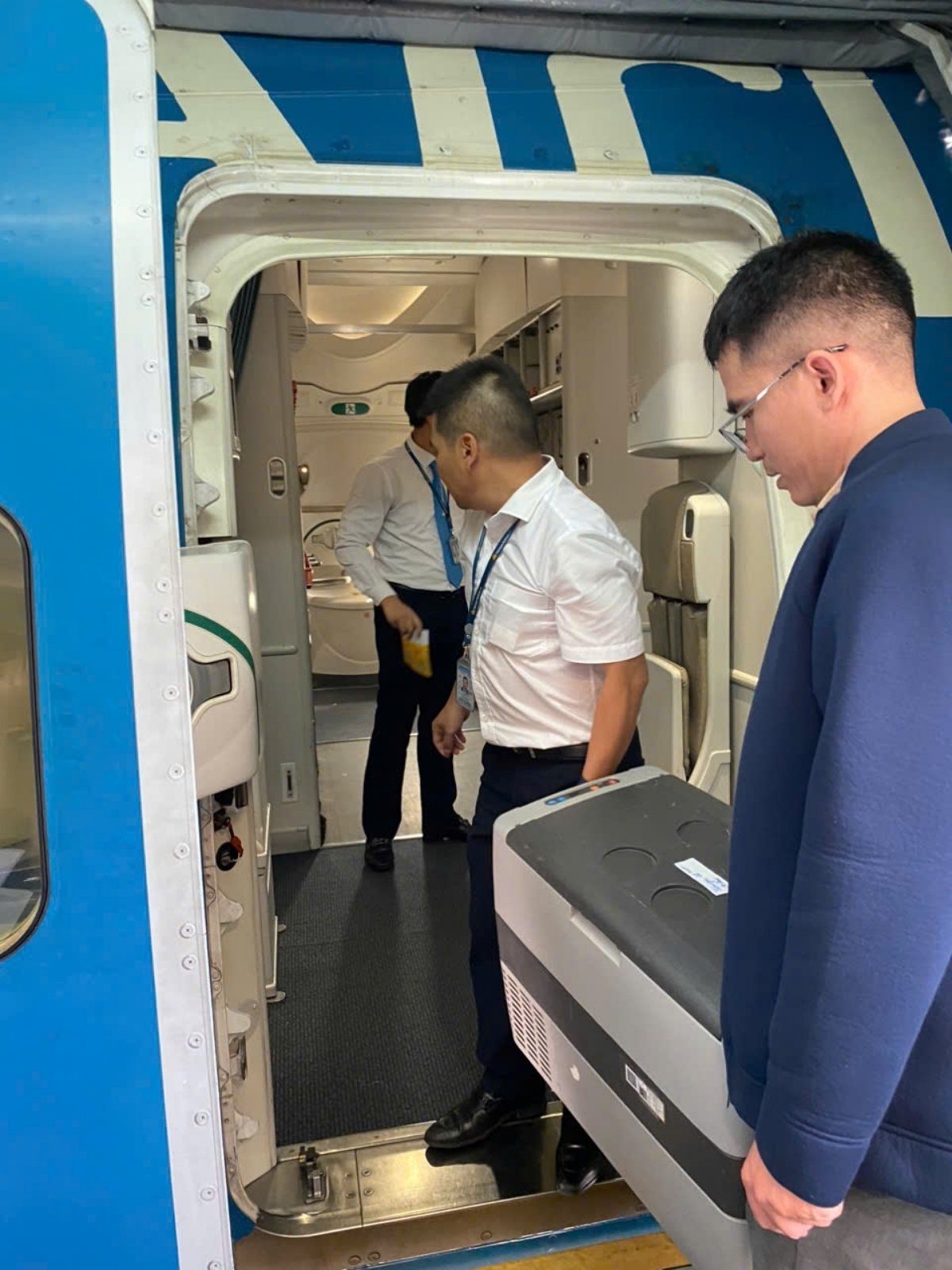 chuyến bay đặc biệt của vietnam airlines giúp hồi sinh nhiều trái tim hình ảnh 1 chuyen bay dac biet cua vietnam airlines giup hoi sinh nhieu trai tim hinh anh 1
