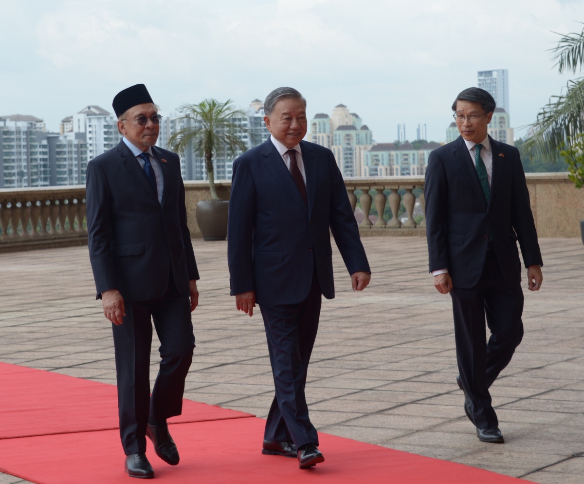 tổng bí thư tô lâm hội đàm với thủ tướng malaysia anwar ibrahim hình ảnh 1 tong bi thu to lam hoi dam voi thu tuong malaysia anwar ibrahim hinh anh 1