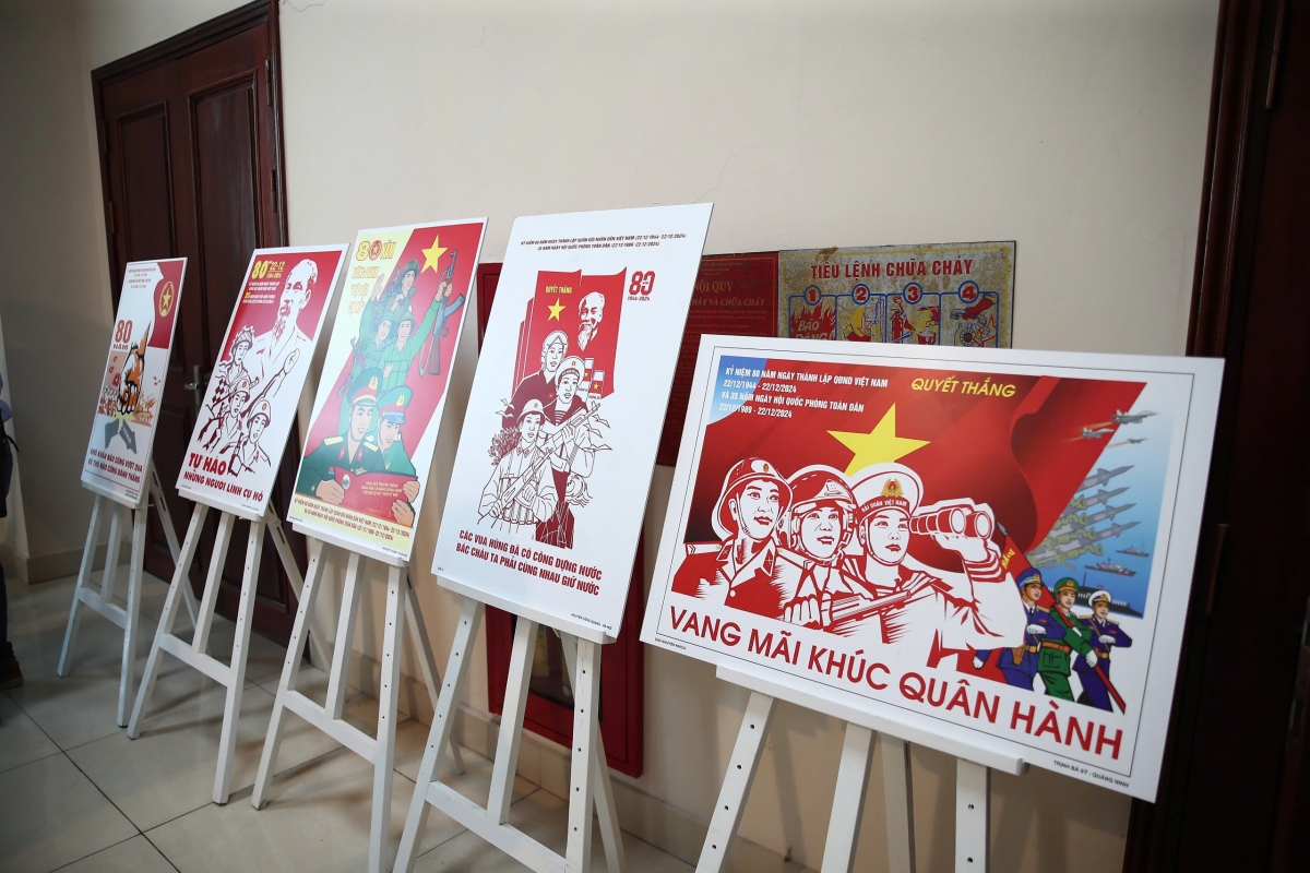 trao giải sáng tác tranh cổ động kỷ niệm 80 năm ngày thành lập qĐnd việt nam hình ảnh 4 trao giai sang tac tranh co dong ky niem 80 nam ngay thanh lap qDnd viet nam hinh anh 4
