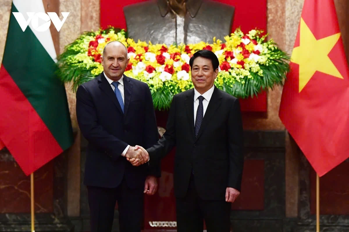 bulgarian president rumen radev warmly welcomed in hanoi on official visit picture 6 bulgarian president rumen radev warmly welcomed in hanoi on official visit picture 6